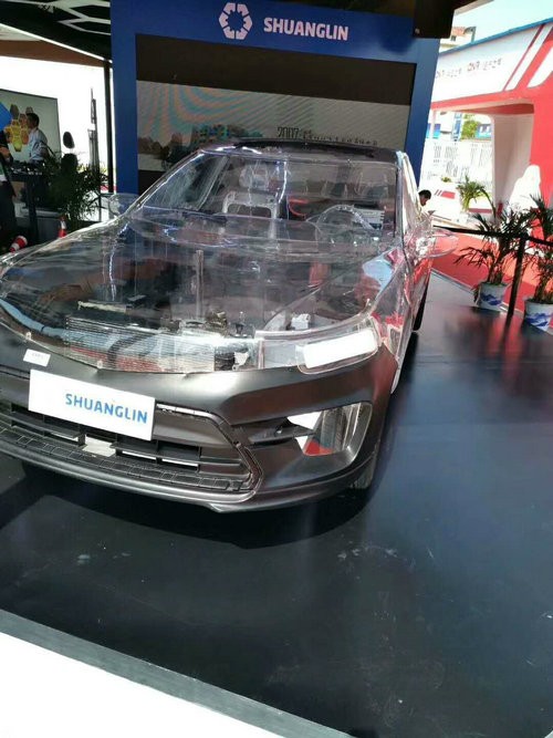 Transparent Vehicle Model Modified from Real Vehicle